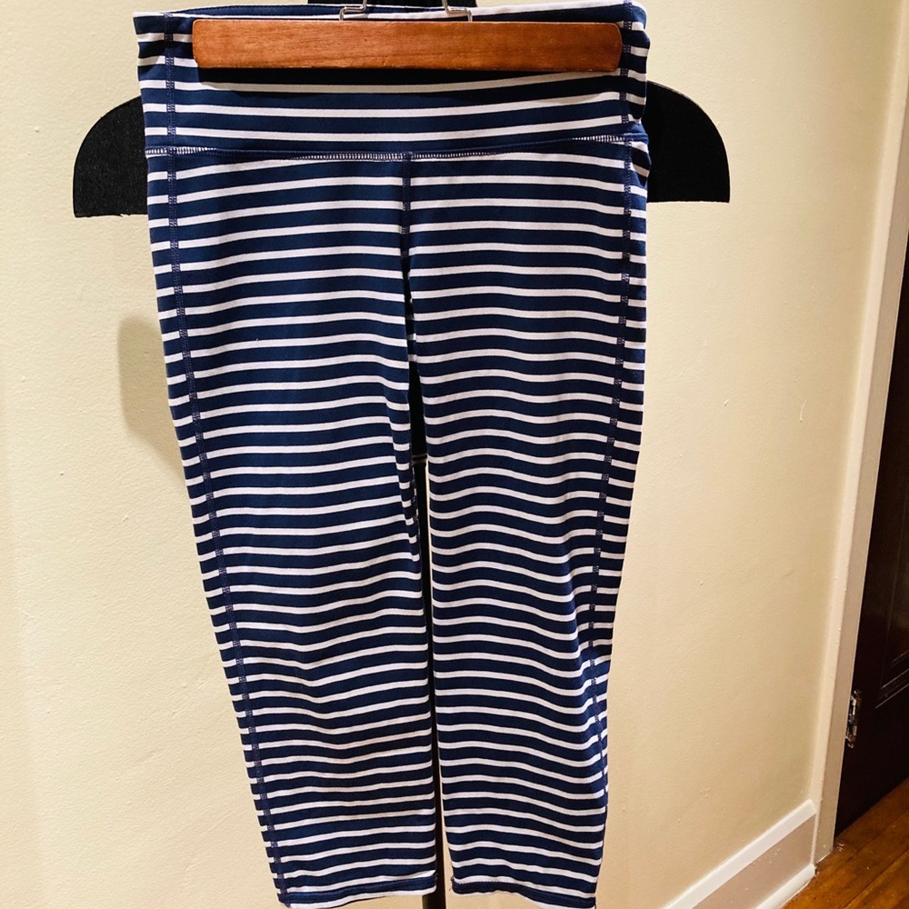 Athleta Striped Chaturanga Capri Crops